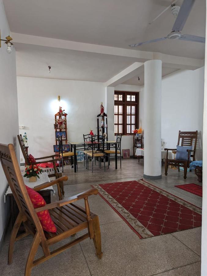 Shiranthi Guest House Rajagiriya Exterior photo